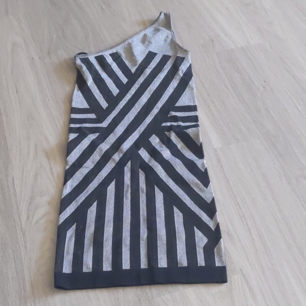 Bebe dress